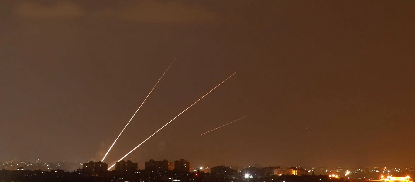  Ένας νεκρός από την επίθεση με ρουκέτες σε αμερικανική βάση στην πόλη Αρμπίλ του βορείου Ιράκ